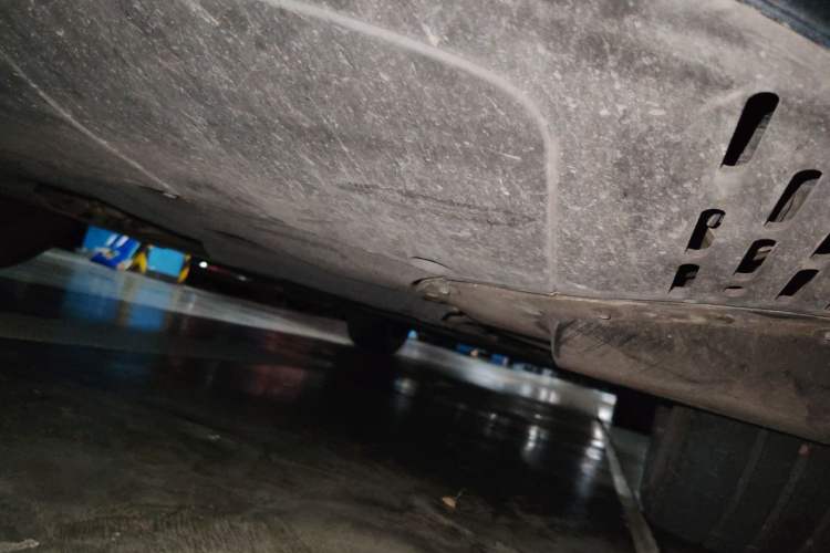 Used Hima AITO M9 2024 Range-Extended Ultra Version 42 kWh 6-Seater Model Chassis Front