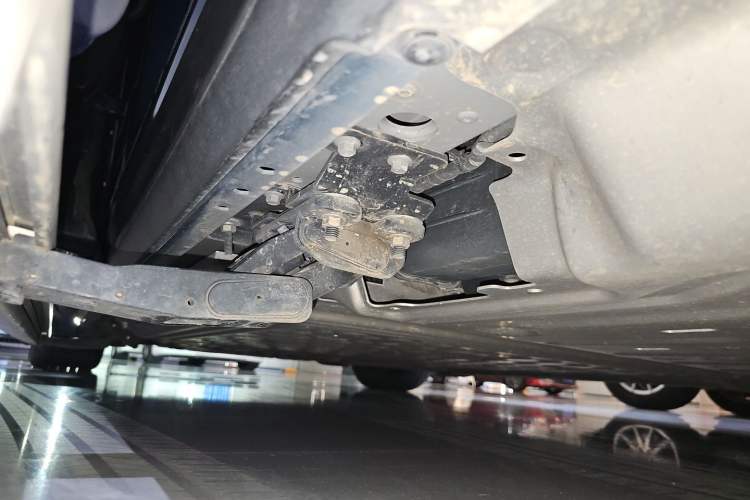 Used Hima AITO M9 2024 Range-Extended Ultra Version 42 kWh 6-Seater Model Chassis Rear Left