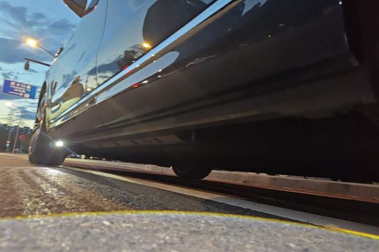Used Hima AITO M9 2024 Range-Extended Ultra Version 42 kWh 6-Seater Model Chassis Rear Left