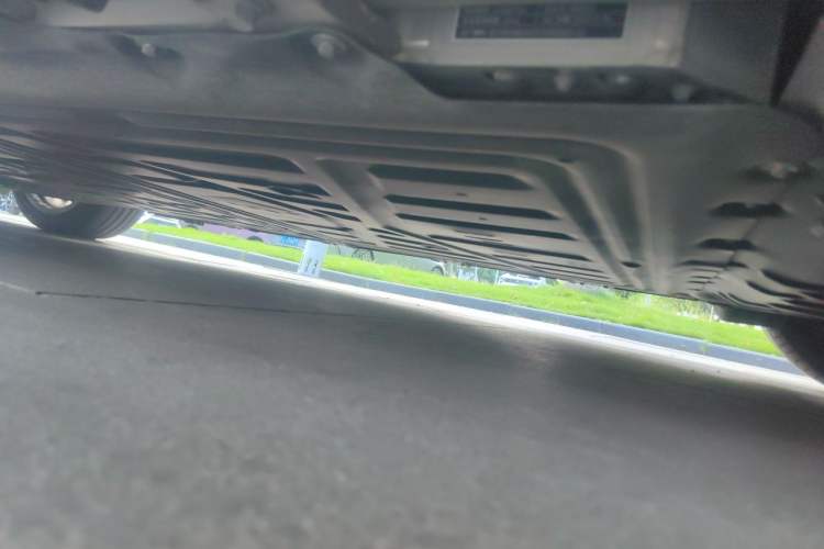 Used Hima AITO M9 2024 All-Electric Ultra Version 100 kWh 5-Seater Model Chassis Rear Left