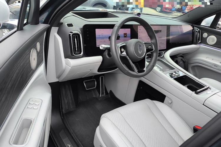 Used Hima AITO M9 2024 Range-Extended Ultra Version 42 kWh 6-Seater Model Driver Seat