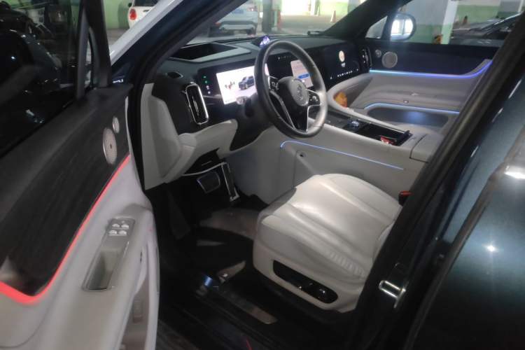 Used Hima AITO M9 2024 Range-Extended Max Edition 42 kWh 6-Seater Version Driver Seat