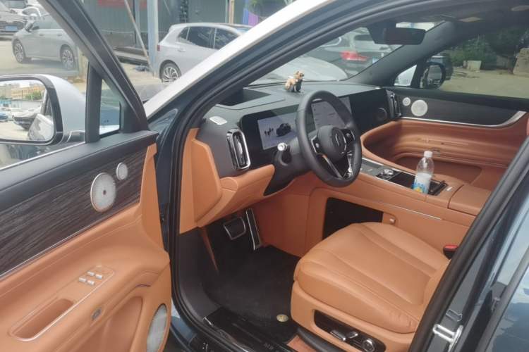 Used Hima AITO M9 2024 Range-Extended Ultra Version 42 kWh 6-Seater Model Driver Seat