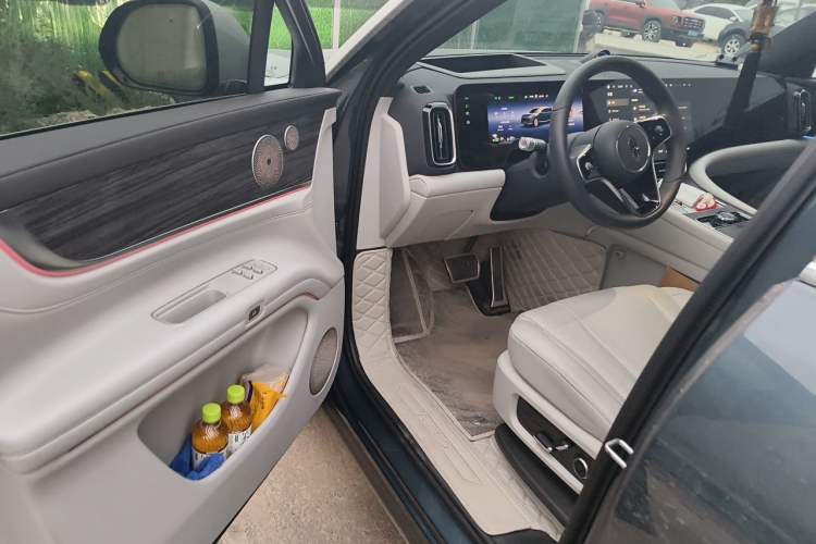 Used Hima AITO M9 2024 Range-Extended Max Edition 42 kWh 6-Seater Version Driver Seat