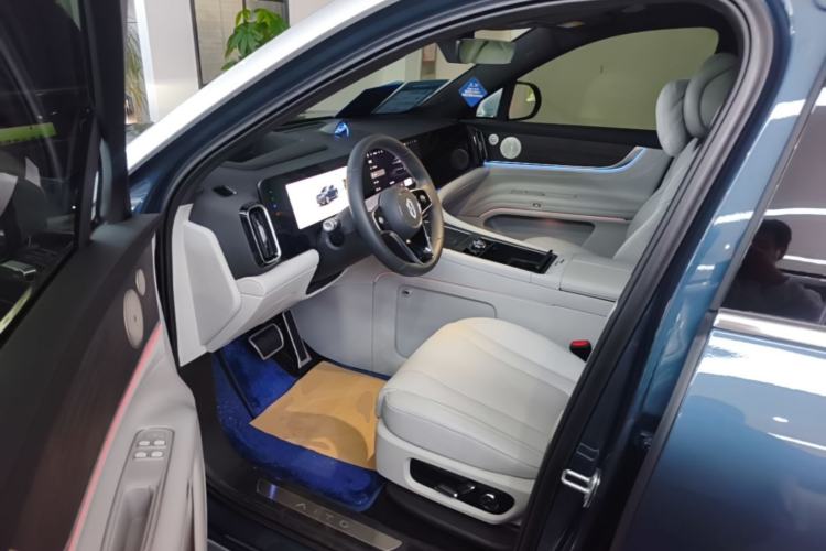 Used Hima AITO M9 2024 Range-Extended Ultra Version 42 kWh 6-Seater Model Driver Seat