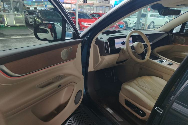 Used Hima AITO M9 2024 Range-Extended Ultra Version 42 kWh 6-Seater Model Driver Seat