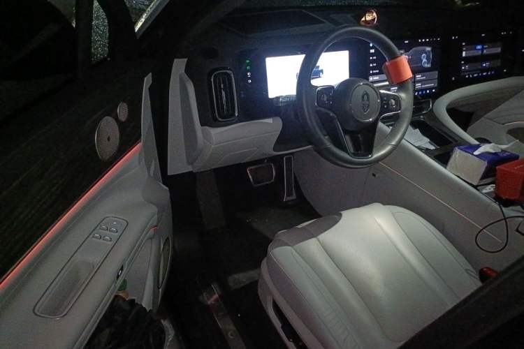 Used Hima AITO M9 2024 Range-Extended Ultra Version 42 kWh 6-Seater Model Driver Seat
