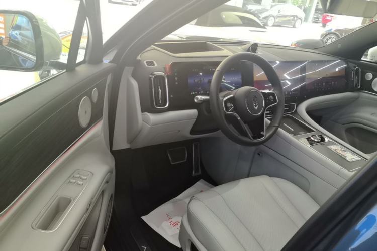 Used Hima AITO M9 2024 Range-Extended Ultra Version 42 kWh 6-Seater Model Driver Seat