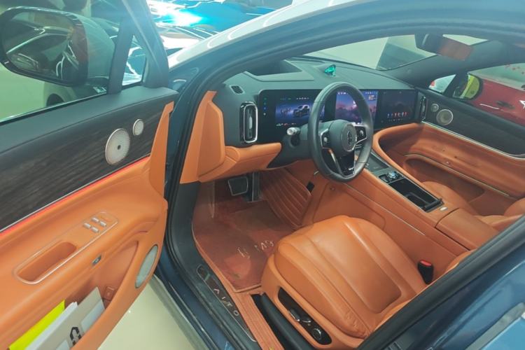 Used Hima AITO M9 2024 Range-Extended Ultra Version 42 kWh 6-Seater Model Driver Seat