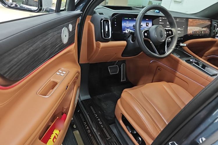 Used Hima AITO M9 2024 Range-Extended Ultra Version 52 kWh 6-Seater Model Driver Seat