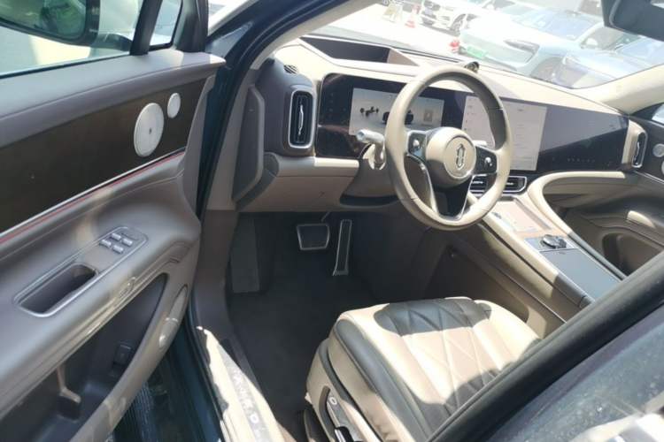 Used Hima AITO M9 2024 Range-Extended Ultra Version 52 kWh 5-Seater Model Driver Seat