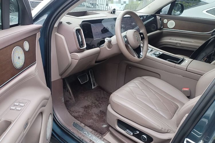 Used Hima AITO M9 2024 Range-Extended Ultra Version 52 kWh 5-Seater Model Driver Seat