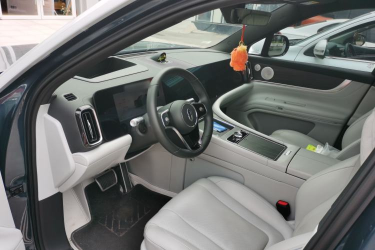 Used Hima AITO M9 2024 Range-Extended Ultra Version 42 kWh 6-Seater Model Driver Seat