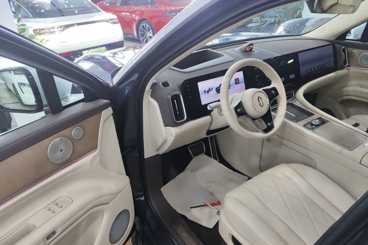Used Hima AITO M9 2024 Range-Extended Ultra Version 42 kWh 6-Seater Model Driver Seat