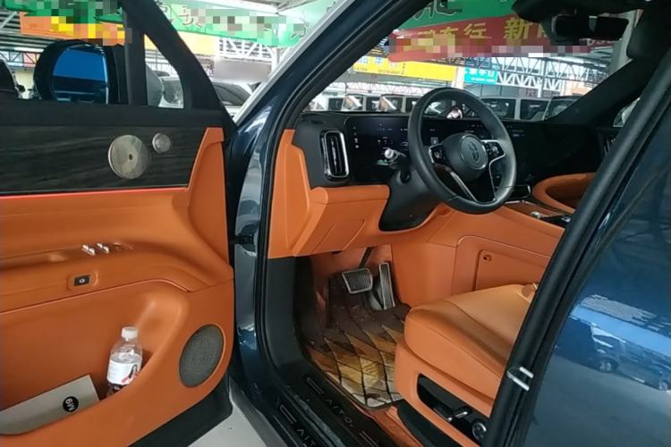 Used Hima AITO M9 2024 Range-Extended Ultra Version 42 kWh 6-Seater Model Driver Seat
