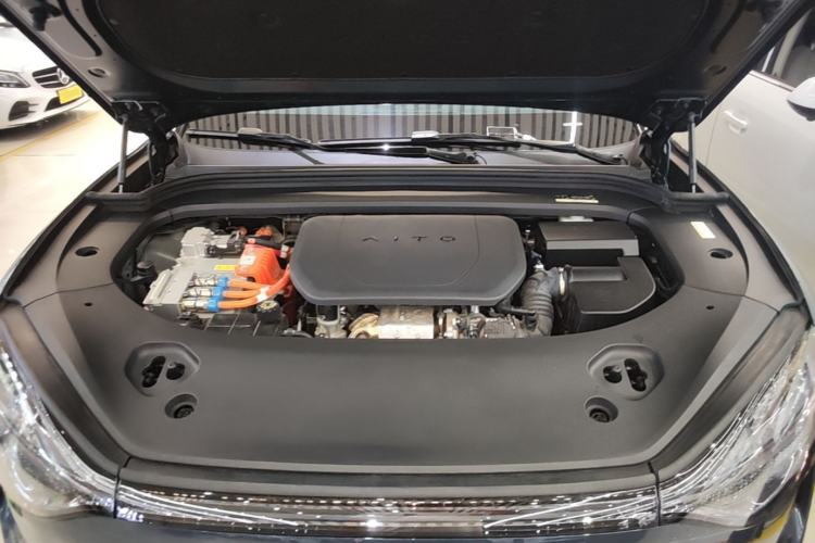 Used Hima AITO M9 2024 Range-Extended Ultra Version 42 kWh 6-Seater Model Engine Bay