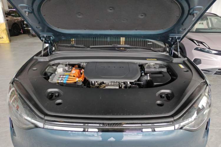 Used Hima AITO M9 2024 Range-Extended Ultra Version 52 kWh 6-Seater Model Engine Bay