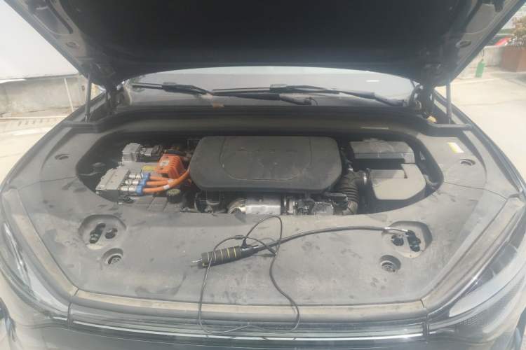 Used Hima AITO M9 2024 Range-Extended Ultra Version 42 kWh 6-Seater Model Engine Bay