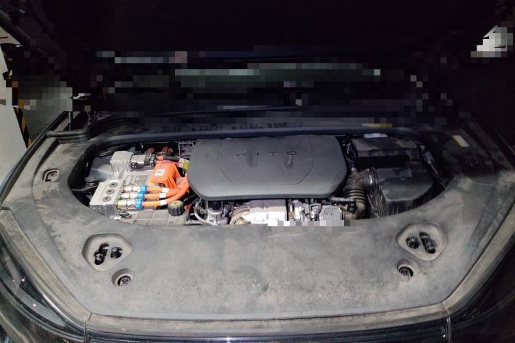 Used Hima AITO M9 2024 Range-Extended Ultra Version 42 kWh 6-Seater Model Engine Bay