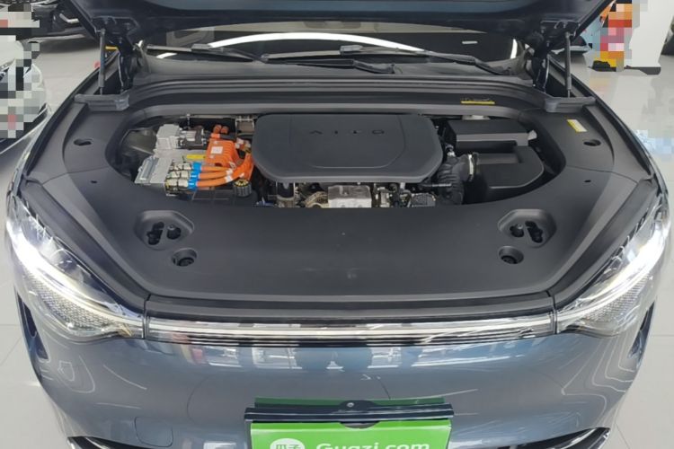 Used Hima AITO M9 2024 Range-Extended Ultra Version 52 kWh 5-Seater Model Engine Bay