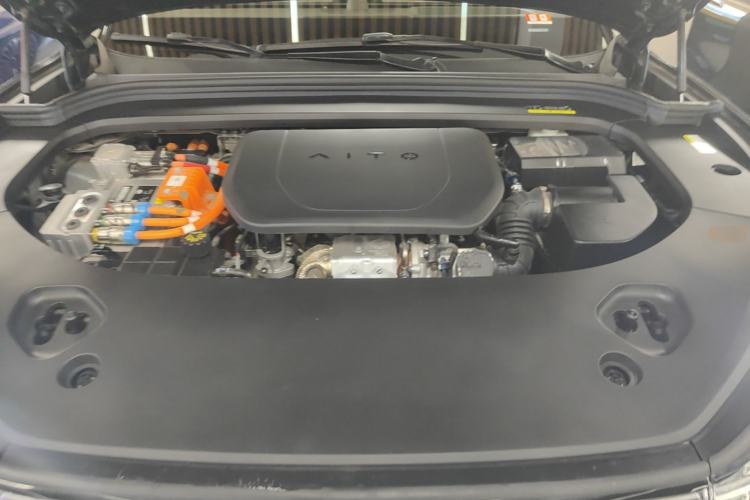 Used Hima AITO M9 2024 Range-Extended Ultra Version 42 kWh 6-Seater Model Engine Bay