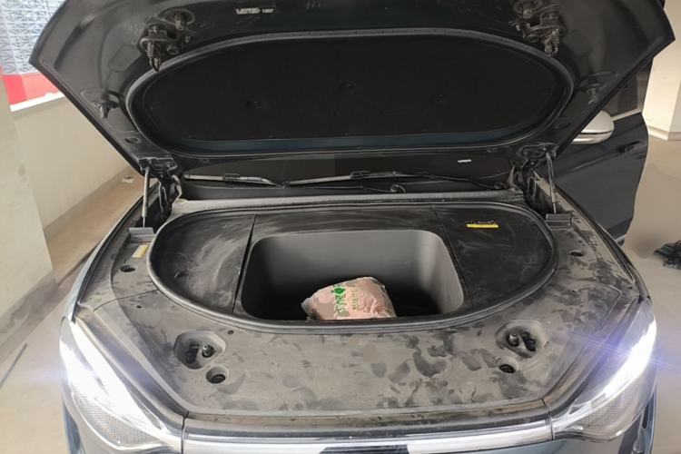 Used Hima AITO M9 2024 All-Electric Ultra Version 100 kWh 6-Seater Model Engine Bay