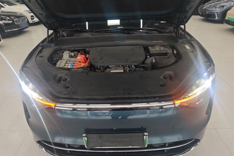 Used Hima AITO M9 2024 Range-Extended Ultra Version 42 kWh 6-Seater Model Engine Bay