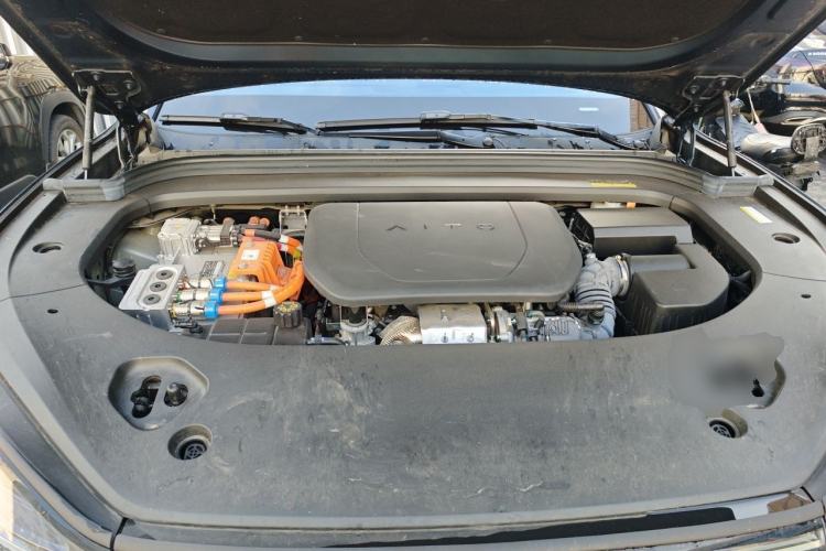 Used Hima AITO M9 2024 Range-Extended Ultra Version 52 kWh 6-Seater Model Engine Bay