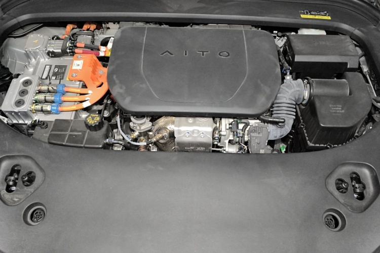 Used Hima AITO M9 2024 Range-Extended Ultra Version 52 kWh 5-Seater Model Engine Bay