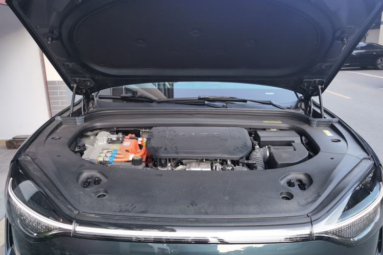Used Hima AITO M9 2024 Range-Extended Ultra Version 42 kWh 6-Seater Model Engine Bay