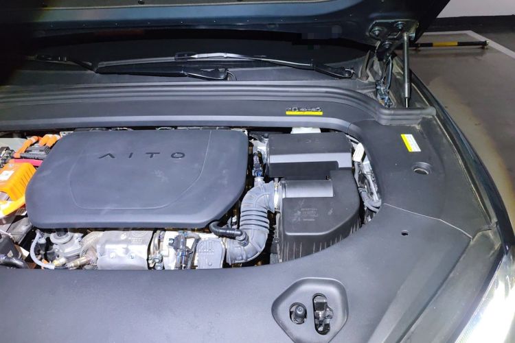 Used Hima AITO M9 2024 Range-Extended Ultra Version 42 kWh 6-Seater Model Engine Bay Left
