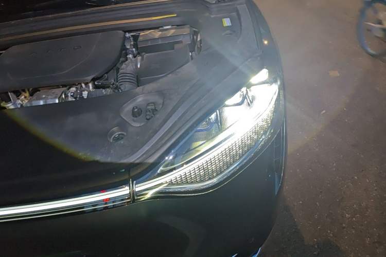 Used Hima AITO M9 2024 Range-Extended Ultra Version 42 kWh 6-Seater Model Engine Bay Left