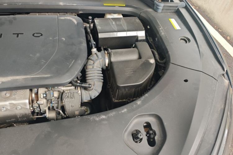 Used Hima AITO M9 2024 Range-Extended Ultra Version 52 kWh 6-Seater Model Engine Bay Left