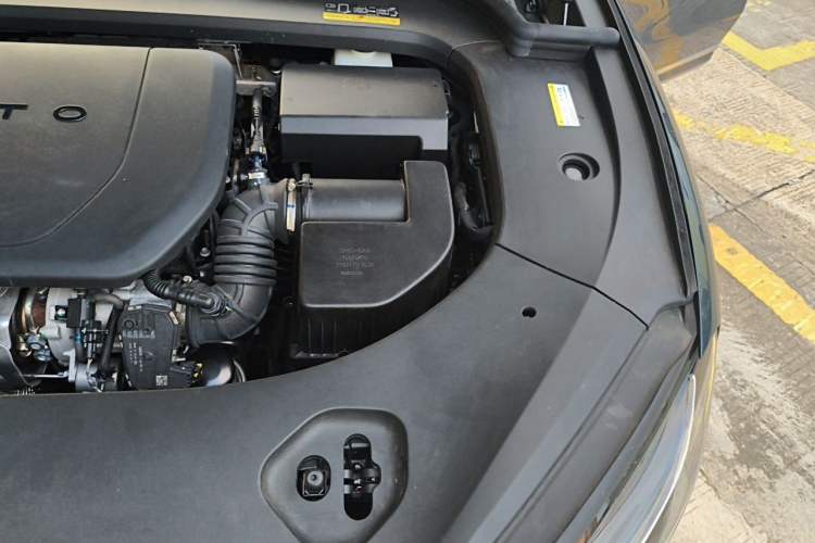 Used Hima AITO M9 2024 Range-Extended Ultra Version 42 kWh 6-Seater Model Engine Bay Left