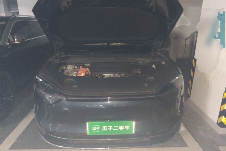 Used Hima AITO M9 2024 Range-Extended Ultra Version 42 kWh 6-Seater Model Engine Bay