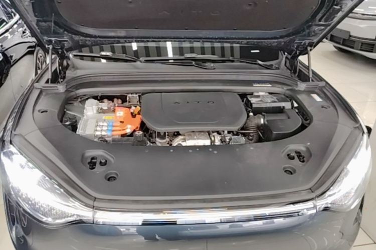 Used Hima AITO M9 2024 Range-Extended Ultra Version 42 kWh 6-Seater Model Engine Bay