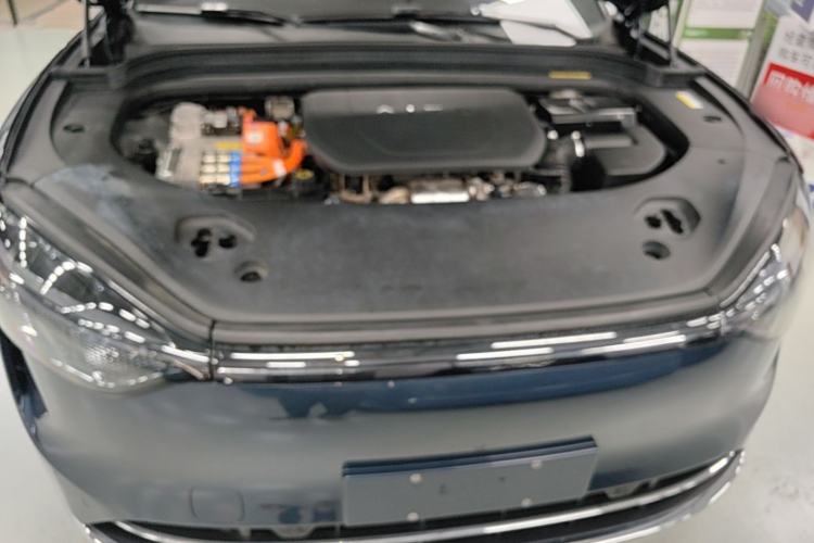 Used Hima AITO M9 2024 Range-Extended Ultra Version 52 kWh 6-Seater Model Engine Bay