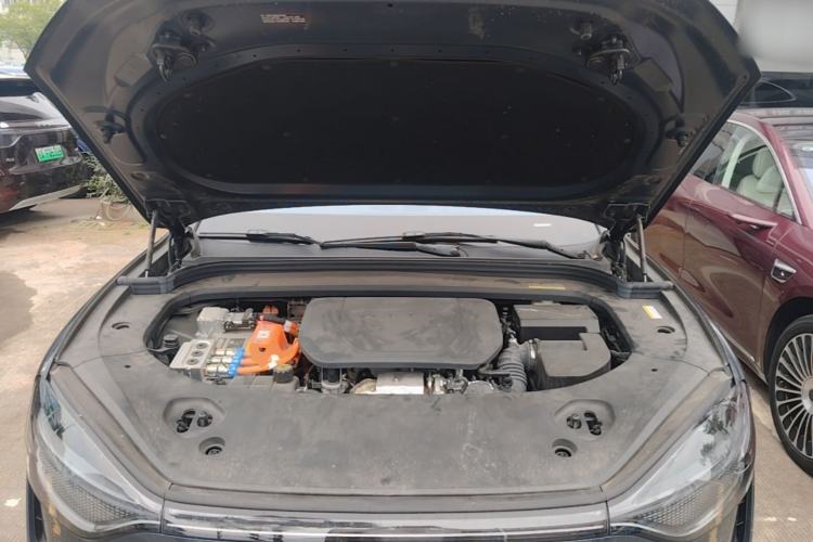 Used Hima AITO M9 2024 Range-Extended Ultra Version 52 kWh 5-Seater Model Engine Bay