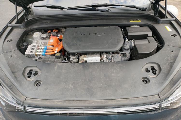 Used Hima AITO M9 2024 Range-Extended Ultra Version 52 kWh 5-Seater Model Engine Bay
