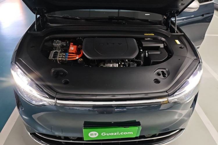 Used Hima AITO M9 2024 Range-Extended Ultra Version 52 kWh 6-Seater Model Engine Bay