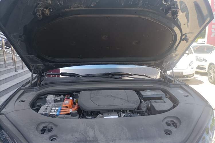 Used Hima AITO M9 2024 Range-Extended Ultra Version 52 kWh 6-Seater Model Engine Bay