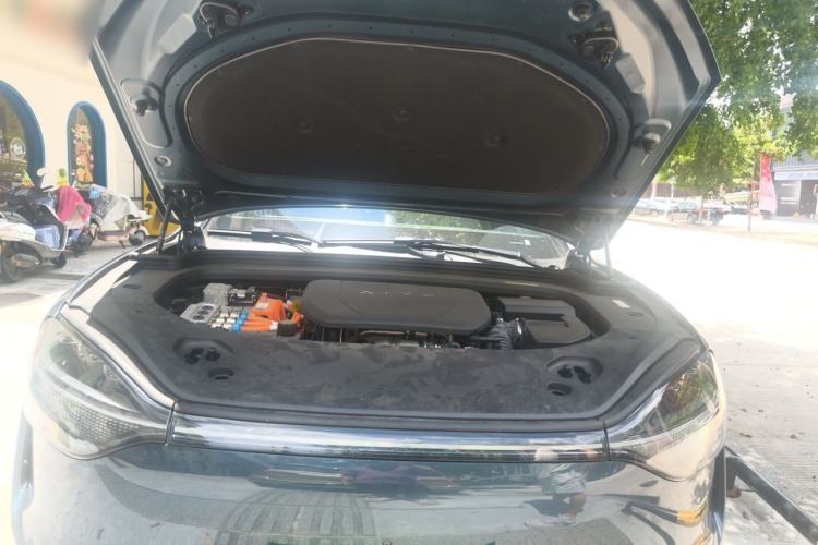 Used Hima AITO M9 2024 Range-Extended Ultra Version 52 kWh 5-Seater Model Engine Bay