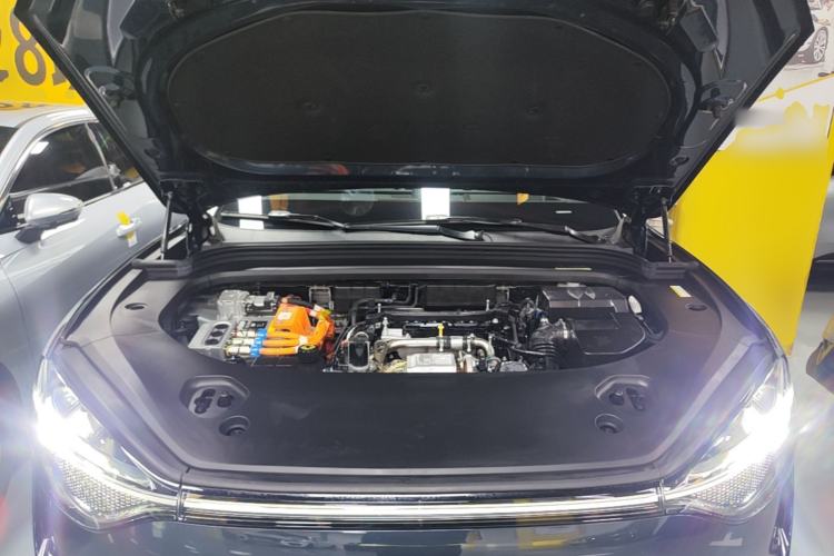 Used Hima AITO M9 2024 Range-Extended Ultra Version 42 kWh 6-Seater Model Engine Bay
