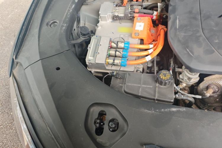 Used Hima AITO M9 2024 Range-Extended Ultra Version 52 kWh 6-Seater Model Engine Bay Right