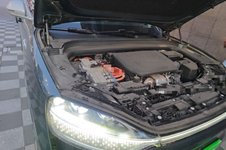 Used Hima AITO M9 2024 Range-Extended Ultra Version 52 kWh 6-Seater Model Engine Bay Right
