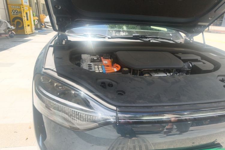 Used Hima AITO M9 2024 Range-Extended Ultra Version 52 kWh 5-Seater Model Engine Bay Right