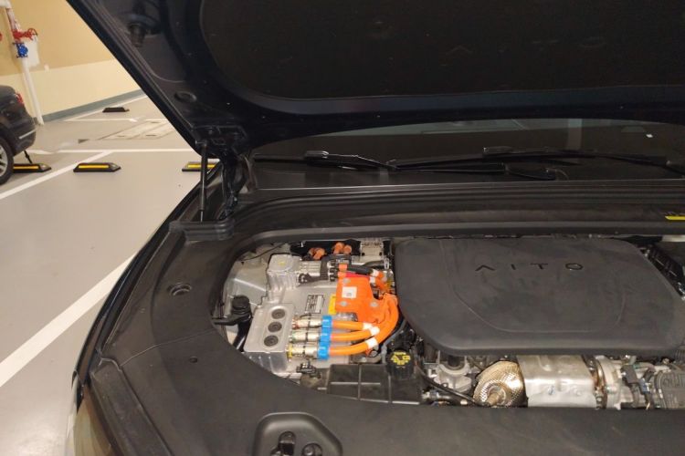 Used Hima AITO M9 2024 Range-Extended Max Edition 52 kWh 6-Seater Version Engine Bay Right
