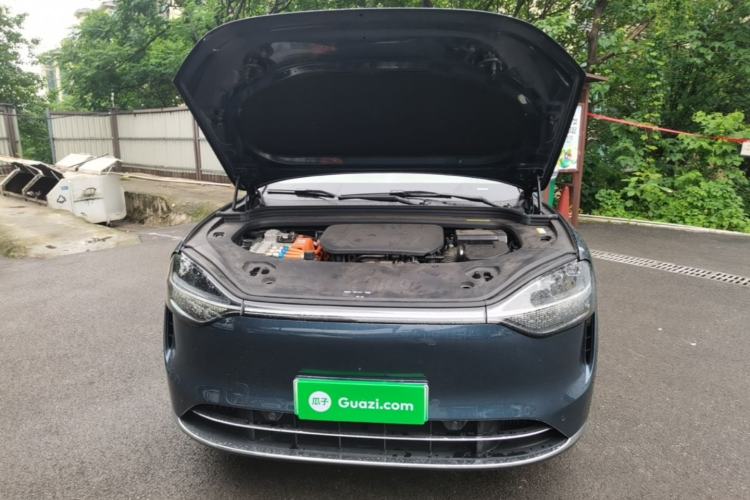 Used Hima AITO M9 2024 Range-Extended Ultra Version 42 kWh 6-Seater Model Engine Bay