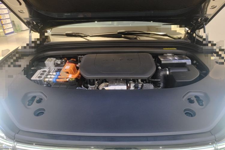 Used Hima AITO M9 2024 Range-Extended Ultra Version 42 kWh 6-Seater Model Engine Bay