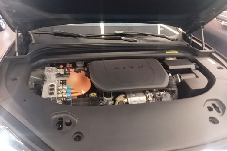 Used Hima AITO M9 2024 Range-Extended Ultra Version 42 kWh 6-Seater Model Engine Bay